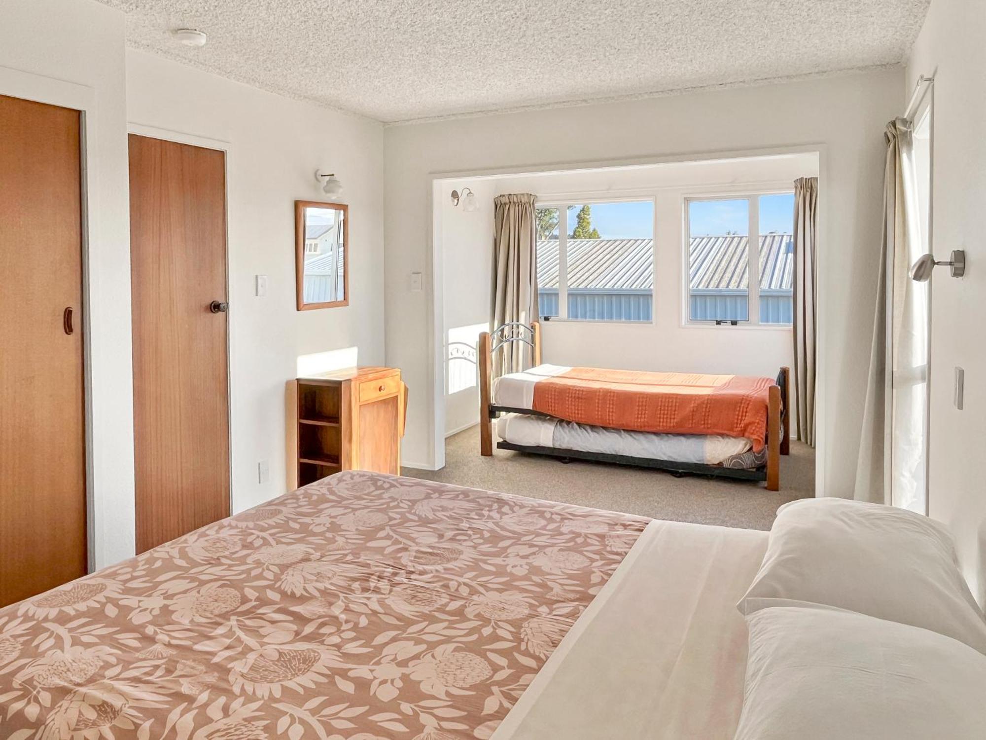 Sybil'S Place Whitianga Bagian luar foto